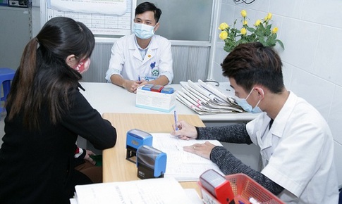 Bệnh viện Bạch Mai cứu nhiều bệnh nh&#226;n HIV giai đoạn cuối nguy kịch